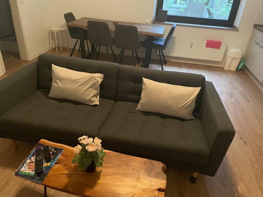 Zentrale Wohnung Direkt Am Hauptbahnhof - Bismarck Düsseldorf Eksteriør billede