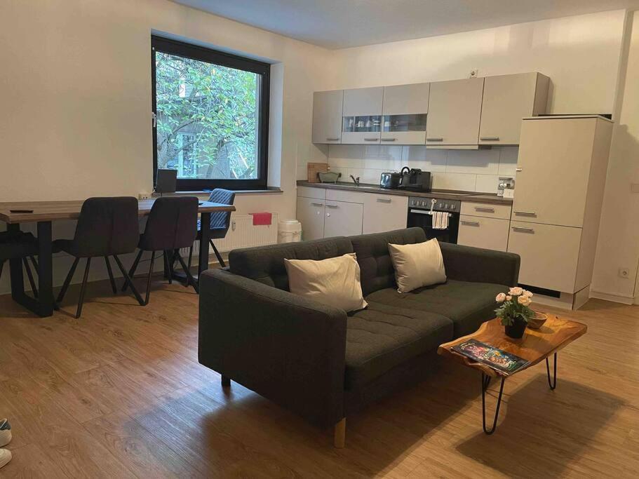 Zentrale Wohnung Direkt Am Hauptbahnhof - Bismarck Düsseldorf Eksteriør billede