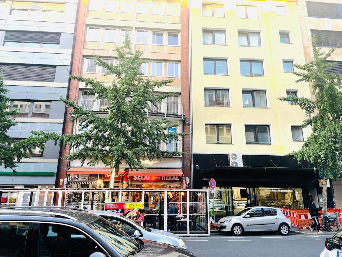 Zentrale Wohnung Direkt Am Hauptbahnhof - Bismarck Düsseldorf Eksteriør billede