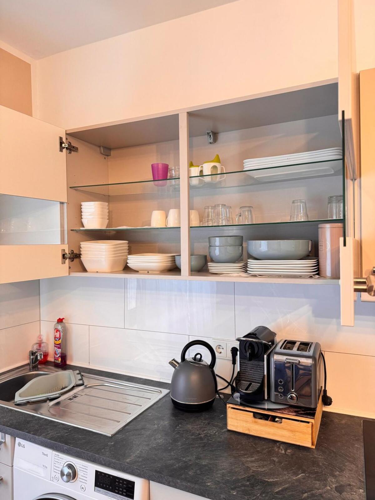 Zentrale Wohnung Direkt Am Hauptbahnhof - Bismarck Düsseldorf Eksteriør billede